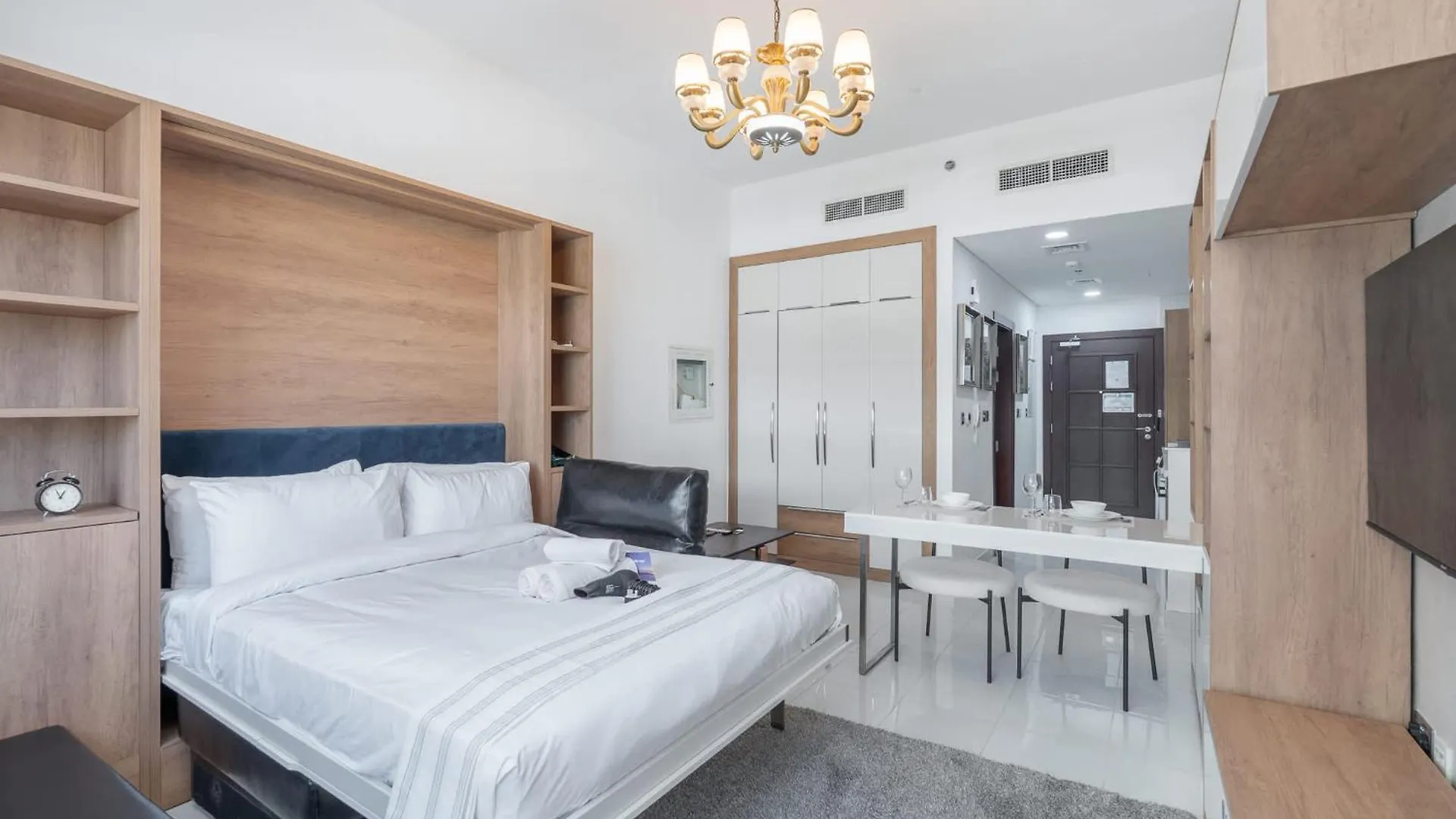 Apartment An Oasis Studio That Is Home Away From Home Dubai