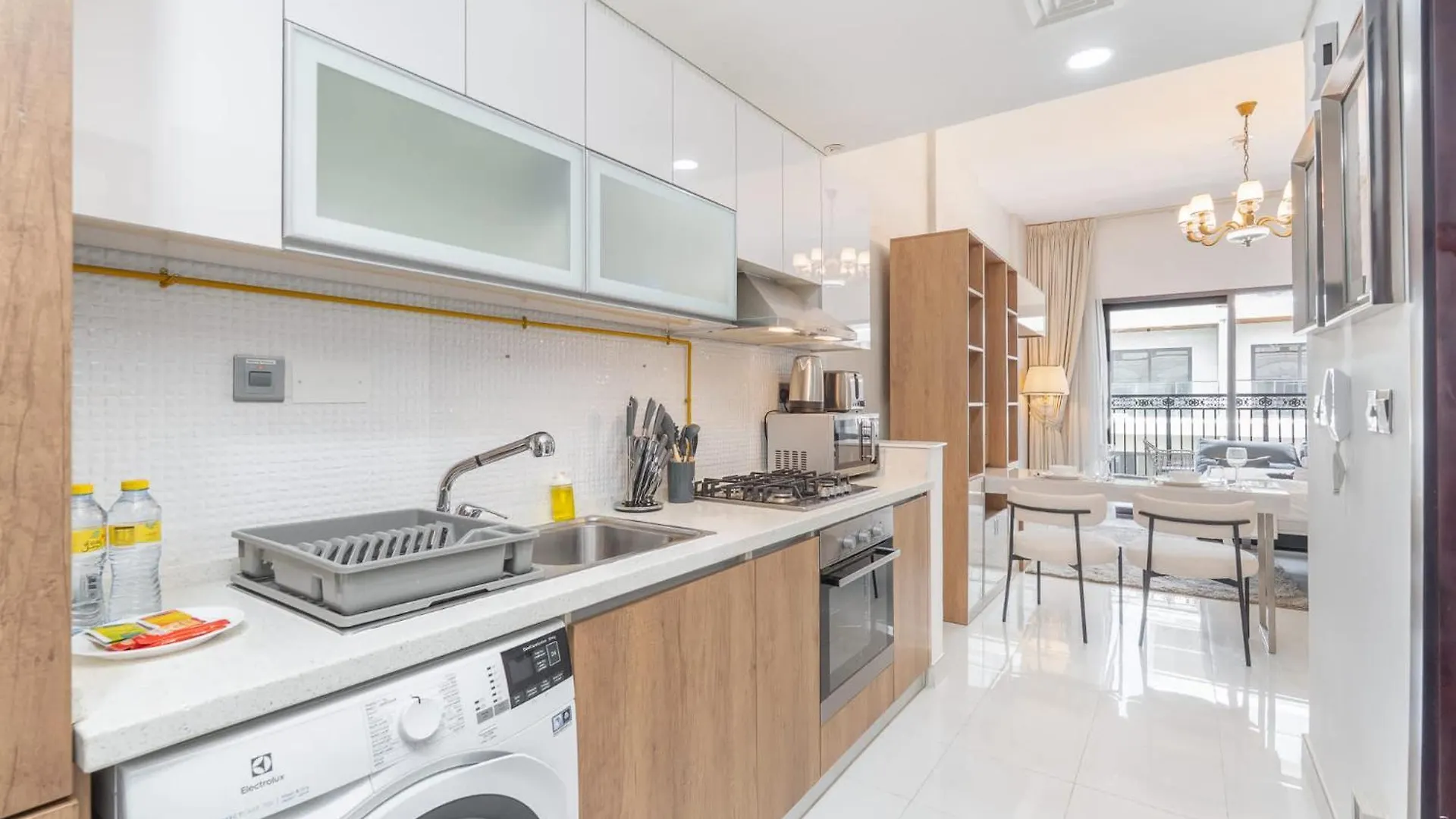 An Oasis Studio That Is Home Away From Home Dubai 0*,