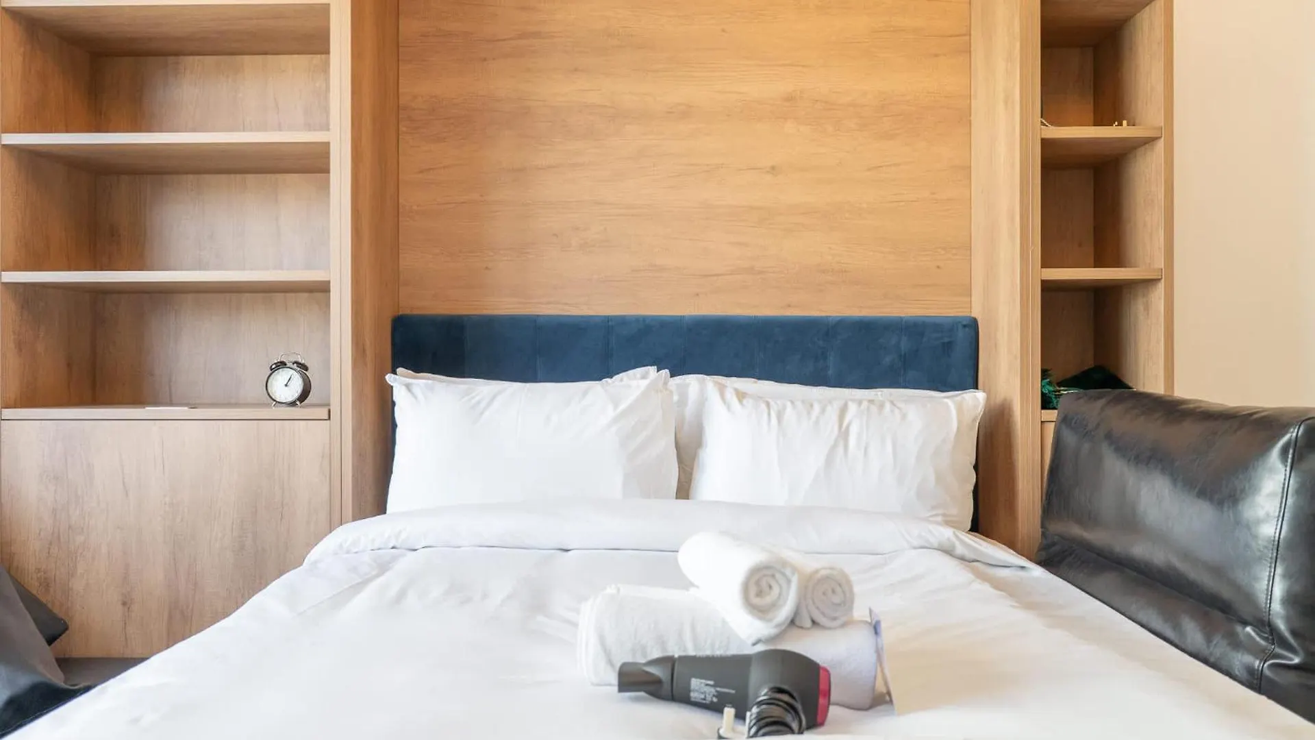 Apartment An Oasis Studio That Is Home Away From Home Dubai United Arab Emirates
